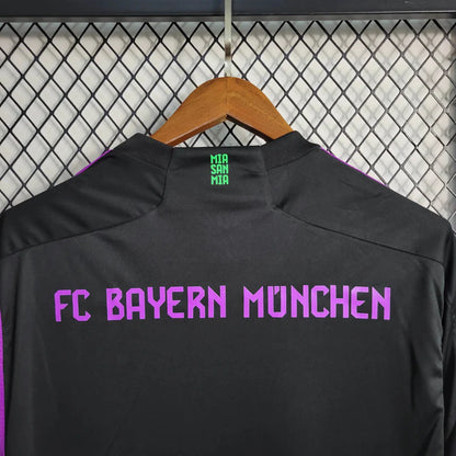 Bayern 2023 Away Shirt